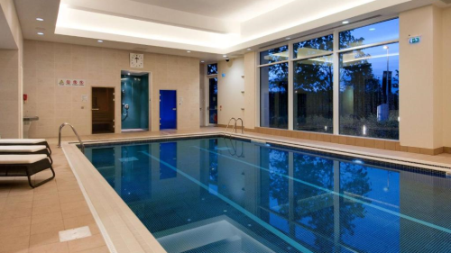 Hilton Reading Pool